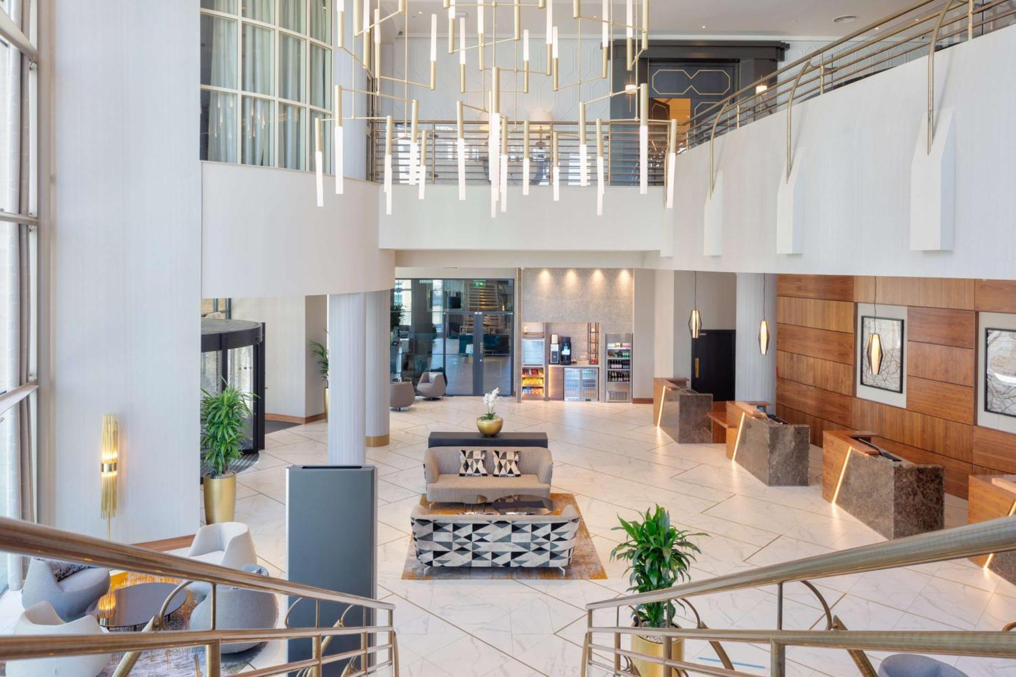 Hilton Belfast Hotel Екстериор снимка Lobby