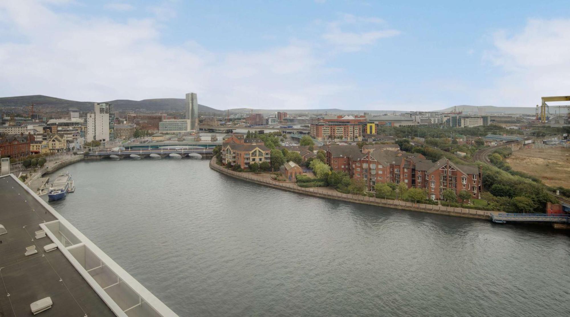 Hilton Belfast Hotel Екстериор снимка The River Clyde at Glasgow